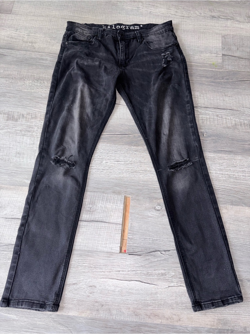 Kilogram jeans distressed black classic neutral